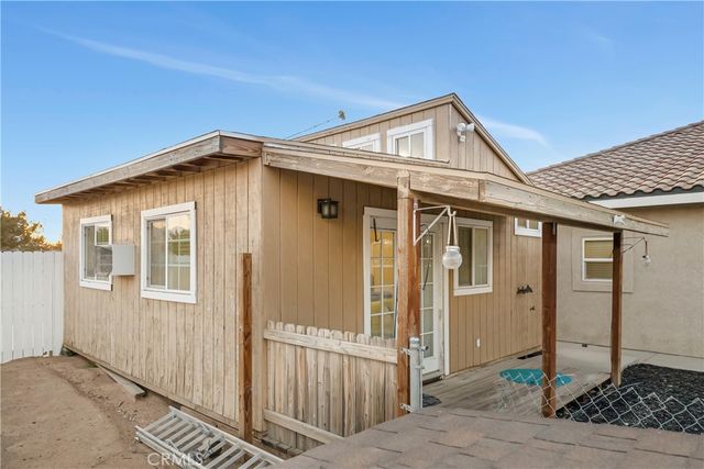 12771 Cedar, Hesperia, CA 92344