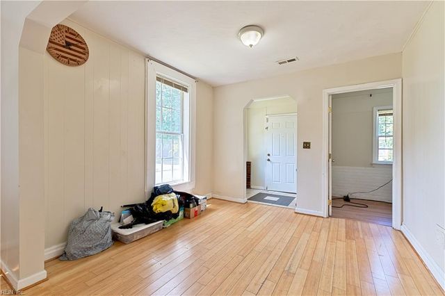 3300 Kansas AVE, Norfolk, VA 23513