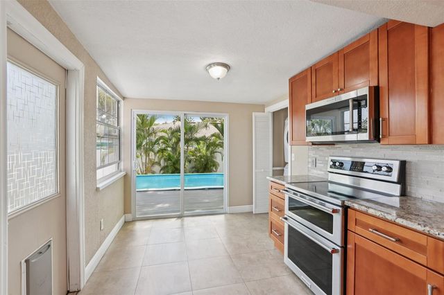 2222 51ST STREET S, Gulfport, FL 33707