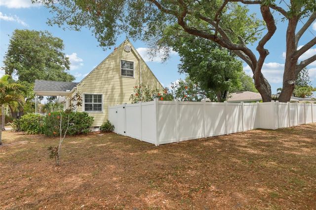 2222 51ST STREET S, Gulfport, FL 33707