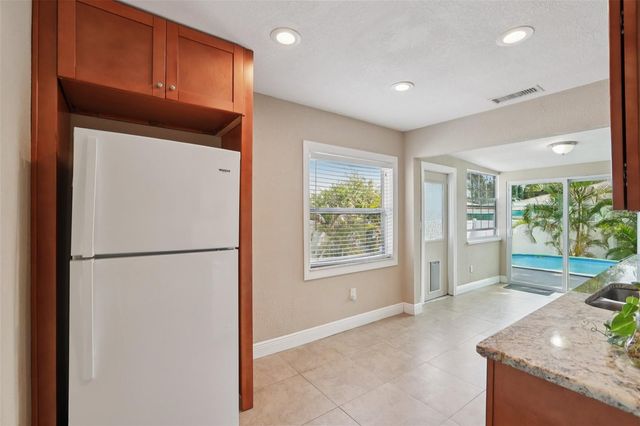 2222 51ST STREET S, Gulfport, FL 33707