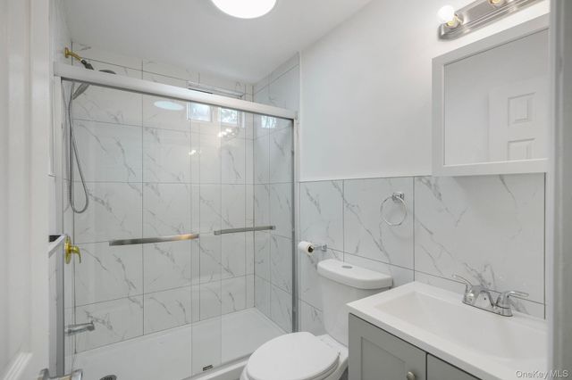 1565 10th Street, West Babylon, NY 11704