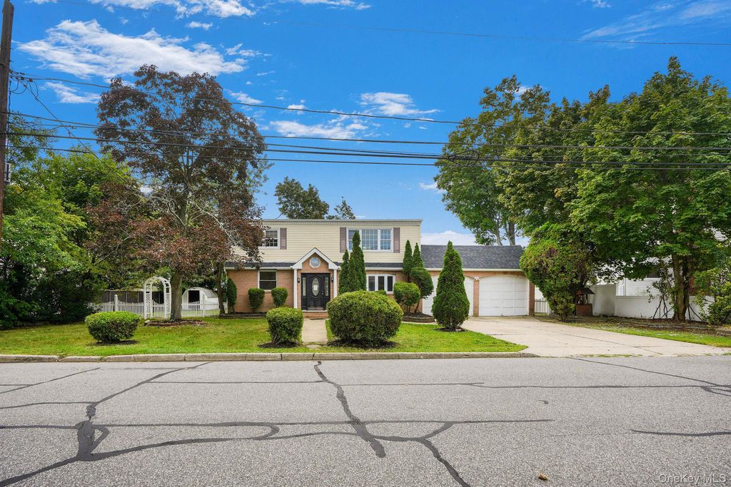 1565 10th Street, West Babylon, NY 11704 — photo 3
