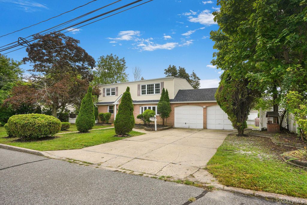 1565 10th Street, West Babylon, NY 11704 — photo 4