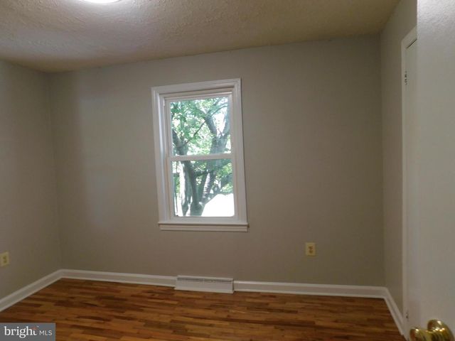 2251 SENSENY RD, Winchester, VA 22602