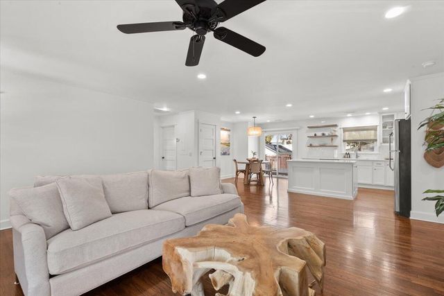 206 Freeman Street, Mount Pleasant, SC 29464