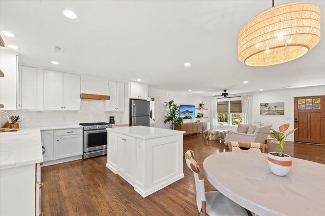 206 Freeman Street, Mount Pleasant, SC 29464