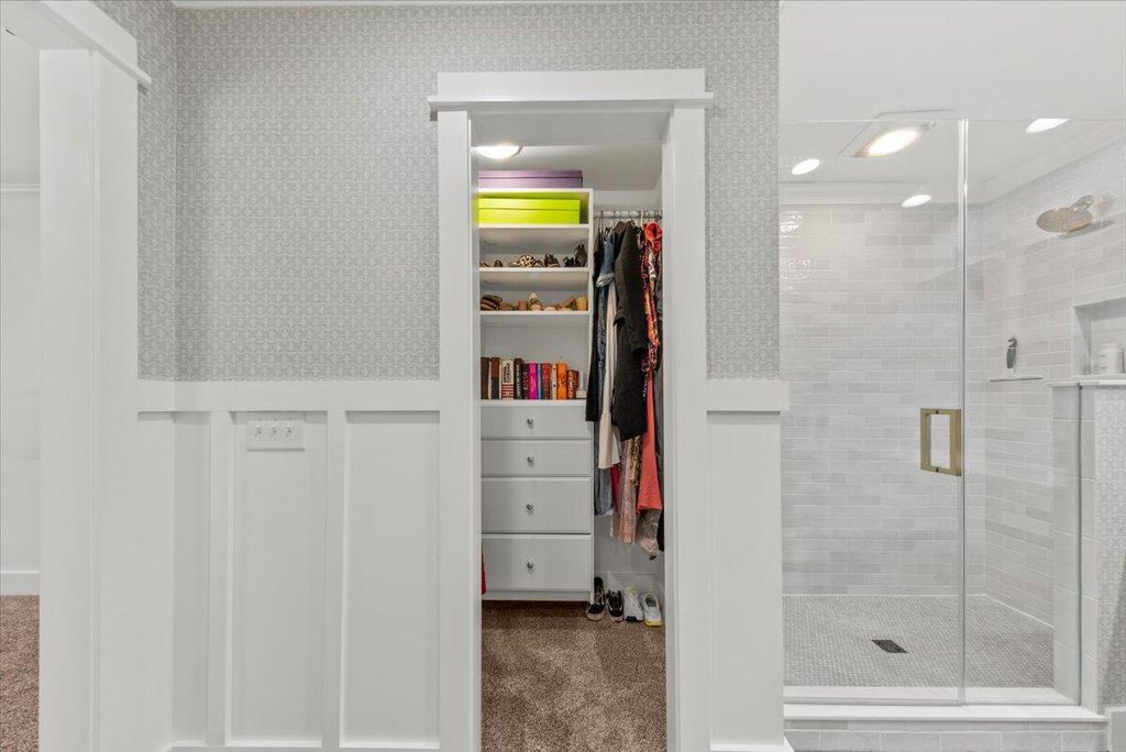 Image 16 of property listing at 206 Freeman Street, Mount Pleasant, SC 29464