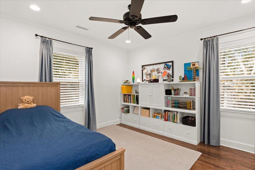 Image 21 of property listing at 206 Freeman Street, Mount Pleasant, SC 29464