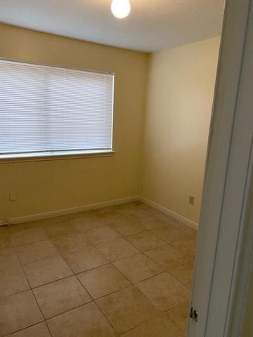 11806 Plumpoint Drive, Houston, TX 77099