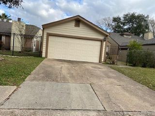 11806 Plumpoint Drive, Houston, TX 77099