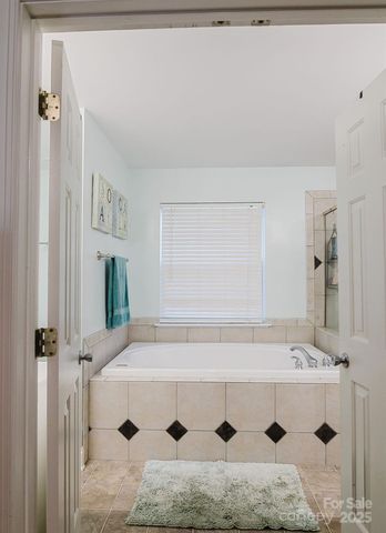 8738 Dartmoor Place, Mint Hill, NC 28227