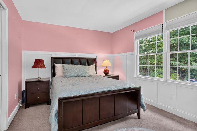 18 Valley View Dr, Grafton, MA 01536