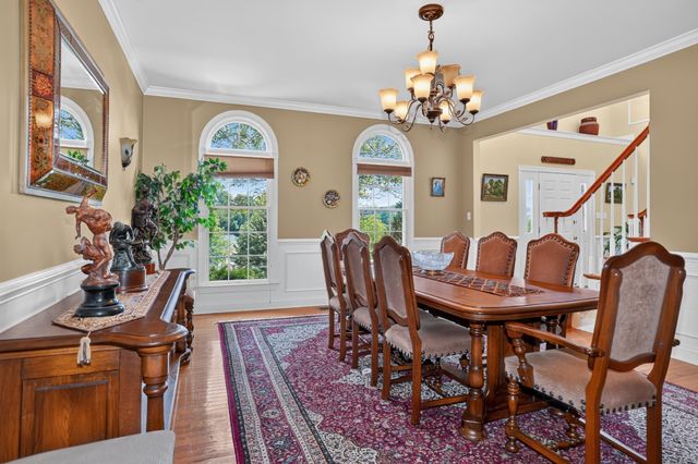 18 Valley View Dr, Grafton, MA 01536