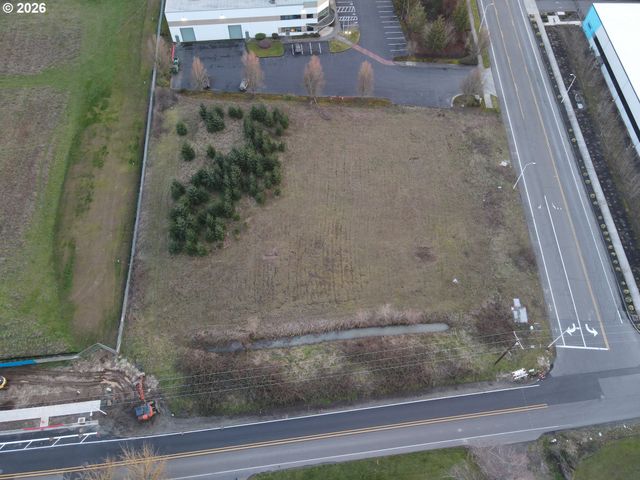 105 S HAZEL DELL Way, Canby, OR 97013