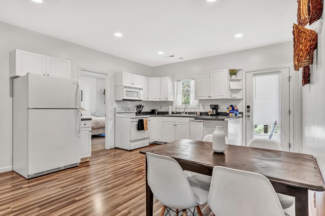 160 Blue Ridge LN, Rocky Mount, VA 24151