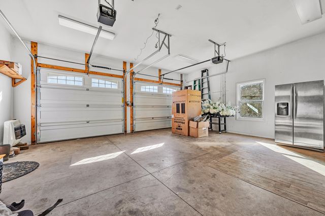 160 Blue Ridge LN, Rocky Mount, VA 24151