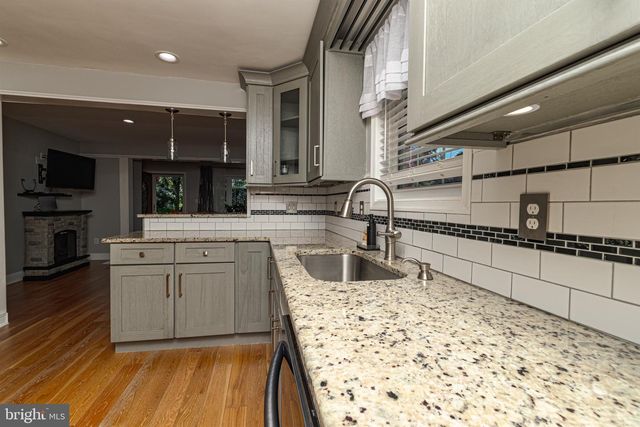 20 MEADOW RD, New Castle, DE 19720