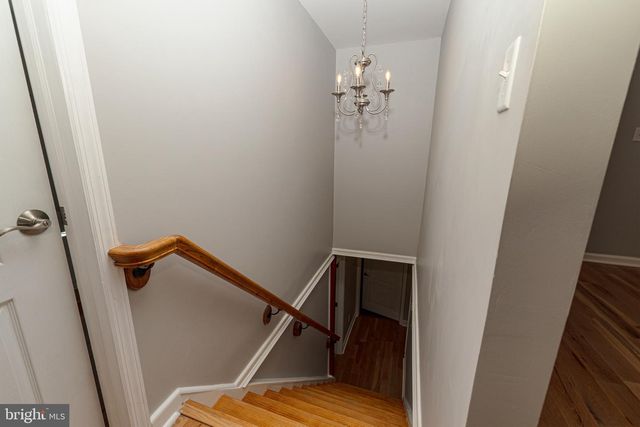 20 MEADOW RD, New Castle, DE 19720