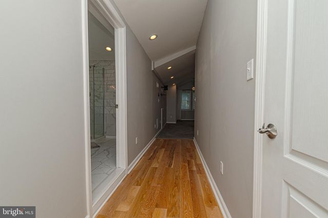 20 MEADOW RD, New Castle, DE 19720