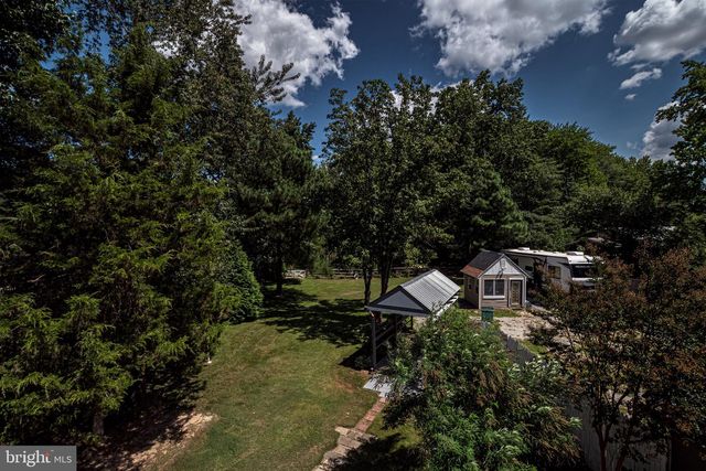 20 MEADOW RD, New Castle, DE 19720