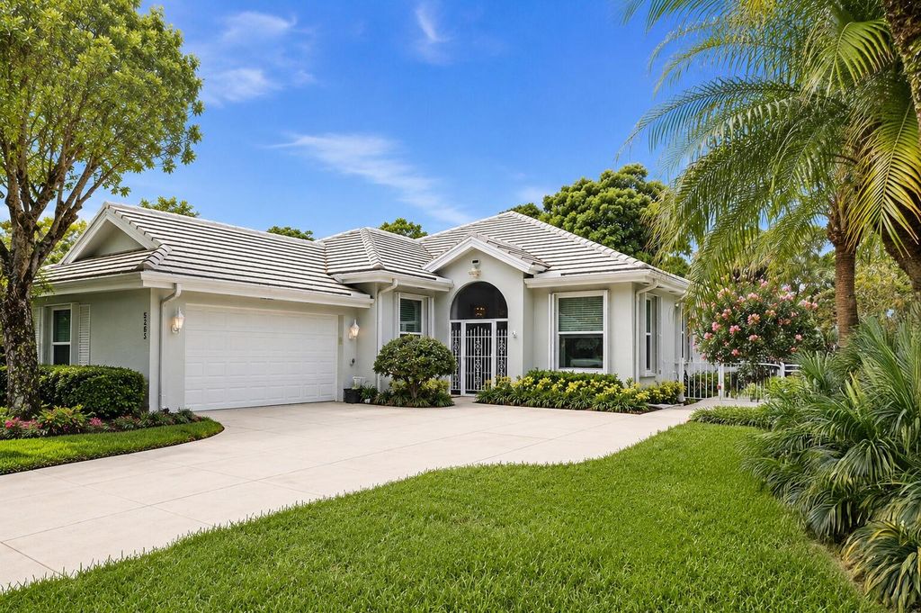 5263 SE Sweetbrier Terrace, Hobe Sound, FL 33455