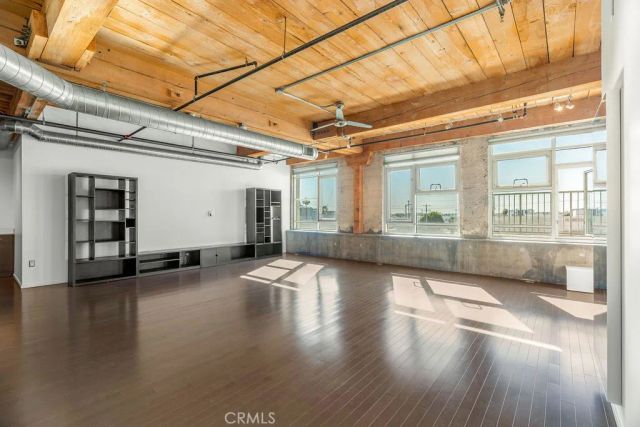 530 S Hewitt, Los Angeles, CA 90013