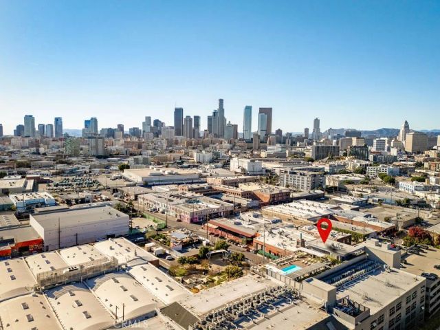 530 S Hewitt, Los Angeles, CA 90013