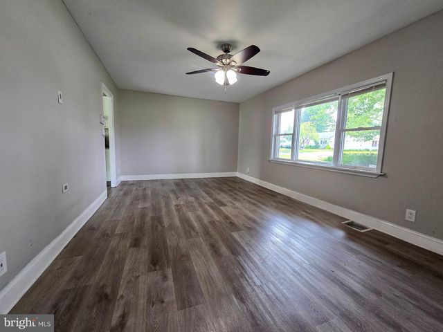 224 GUILFORD RD, Fairless Hills, PA 19030