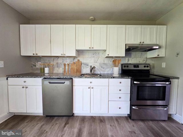 224 GUILFORD RD, Fairless Hills, PA 19030
