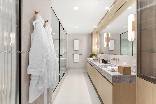 2521 Fisher Island Dr 6201, Miami Beach, FL 33109