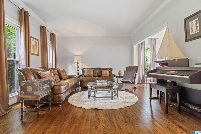 121 SOUTHVIEW LANE, Hoover, AL 35244