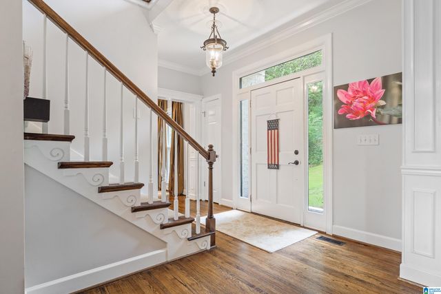 121 SOUTHVIEW LANE, Hoover, AL 35244