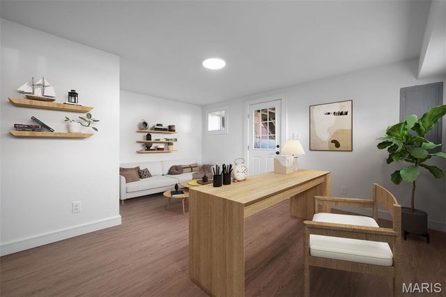 1201 Mackay Place, St Louis, MO 63104