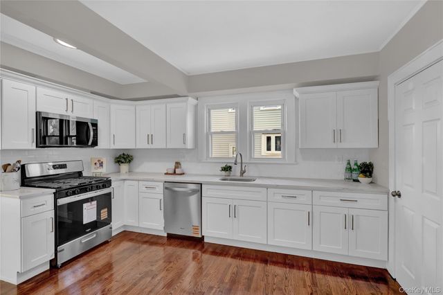 64 W Milton Street, Freeport, NY 11520