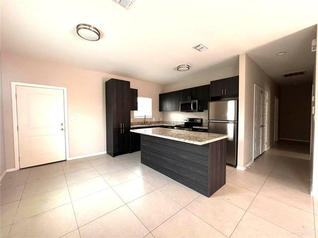 1405 Alta Vista Drive 4, Weslaco, TX 78596