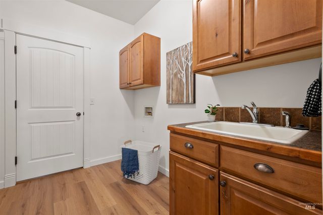 710 W Cedar Pointe Way, Nampa, ID 83686