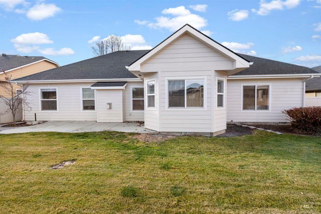 710 W Cedar Pointe Way, Nampa, ID 83686