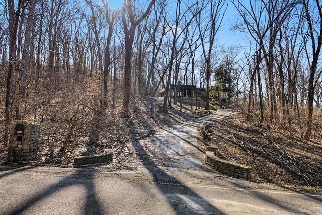 611 Hillwood Blvd, Nashville, TN 37205