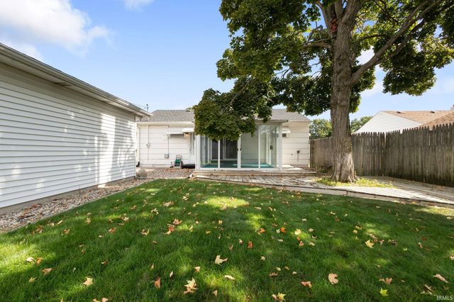 1251 Sussex Drive, South Bend, IN 46628