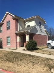 213 S Magnolia Street 205, Aubrey, TX 76227