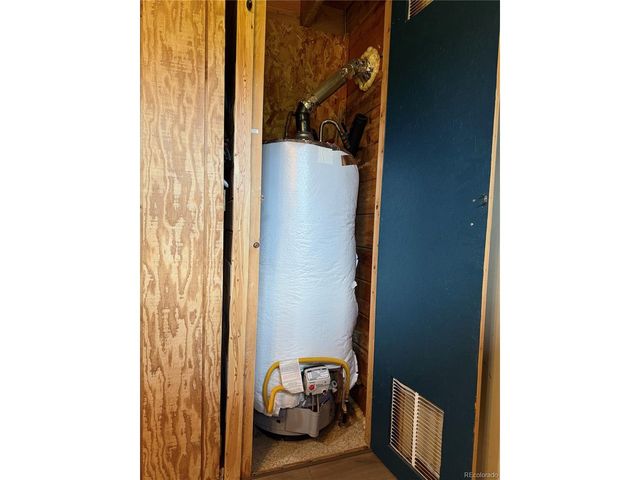 1939 Korlkoff Ln, Fort Garland, CO 81133