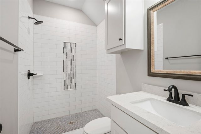 13291 Hopes Creek Road, College Station, TX 77845