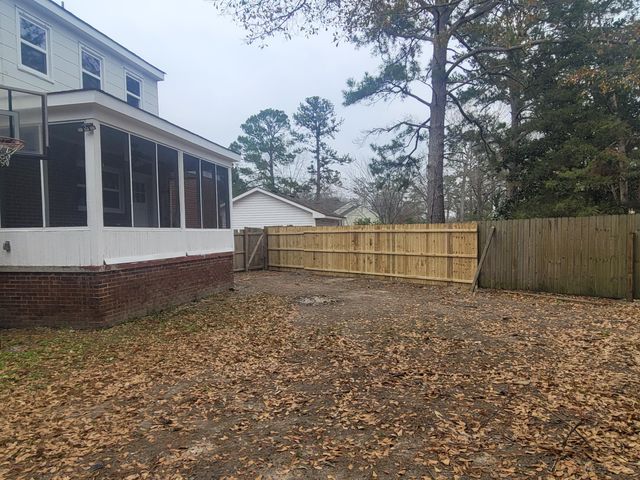 225 GORDON Street, Thomson, GA 30824