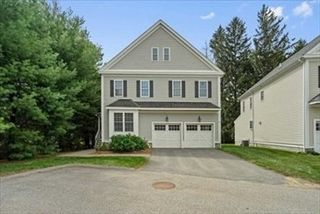 28 Mcintosh Dr 22, Stow, MA 01775