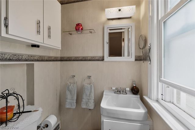 4787 Broadale Road, Cleveland, OH 44109