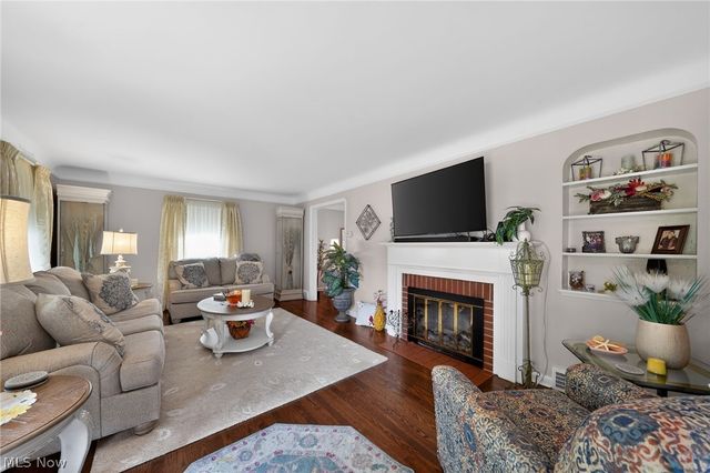 4787 Broadale Road, Cleveland, OH 44109