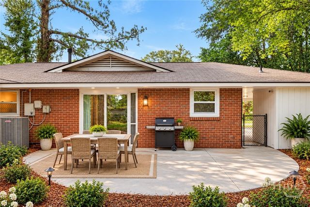 2131 Walz Drive, Savannah, GA 31404