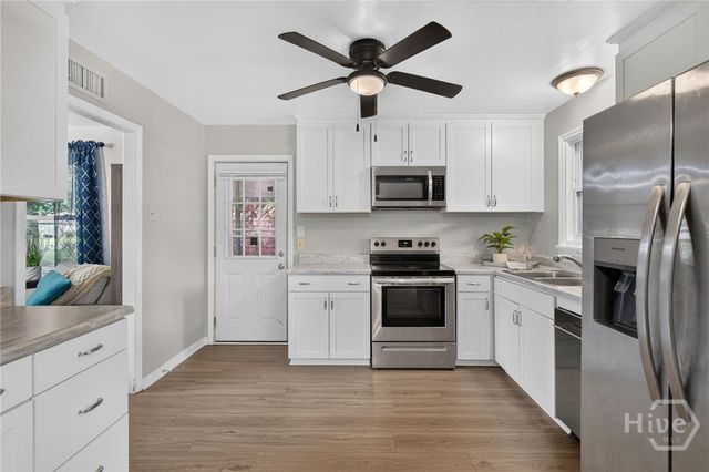 2131 Walz Drive, Savannah, GA 31404
