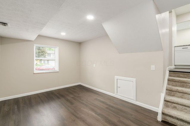 3415 Southfield Drive E, Columbus, OH 43207